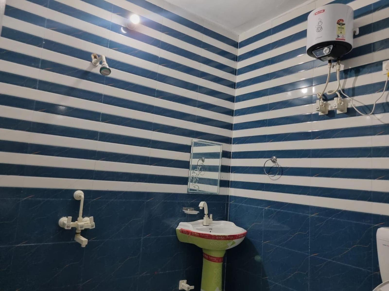 Vrindavan Bhakti Bhavan- Near Prem Mandir By Mukund Ξενοδοχείο Εξωτερικό φωτογραφία
